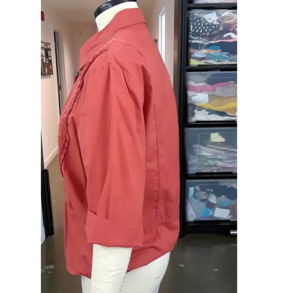 Le Grenier 3/4 sleeve rust blouse with Lace trims - Picture 3 of 4